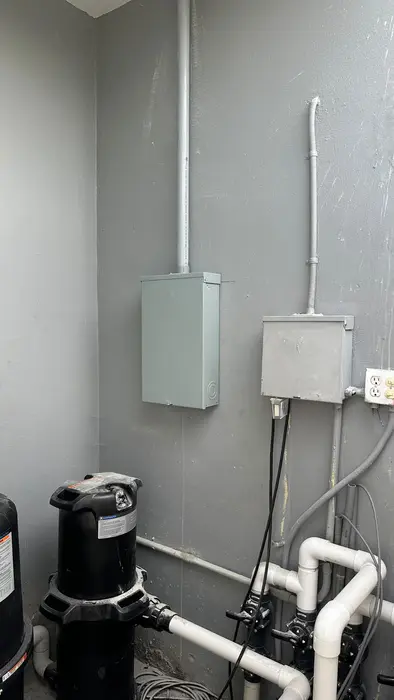 Underground electrical line — Disconnects